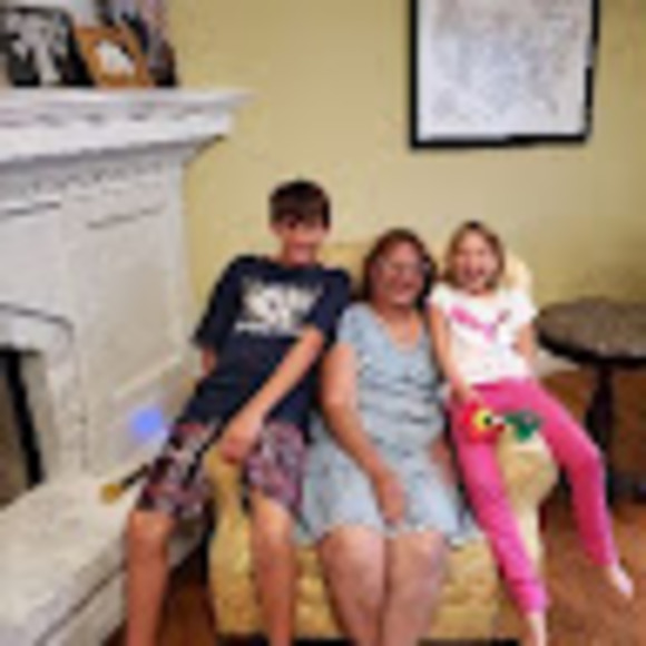 Meet your Posher, Madeline - Picture 1 of 1